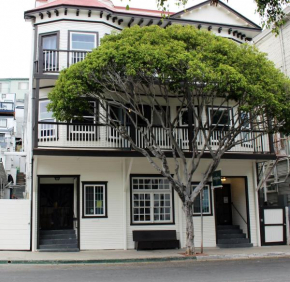 Hermosa Hotel, Avalon